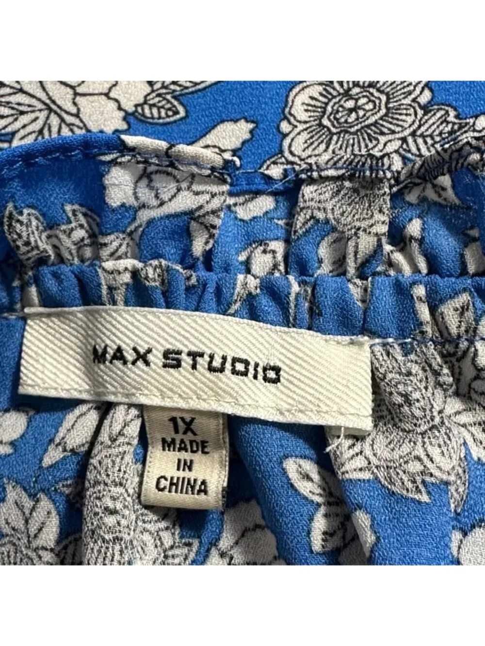 Max Studio Dark Blue Floral Flutter Sleeve Womens 1XL Blouse Fairy Summer - Picture 4 of 9